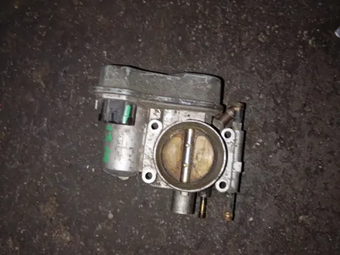 Σώμα Πεταλούδας 25177983 για OPEL CORSA (2000 - 2004) C 