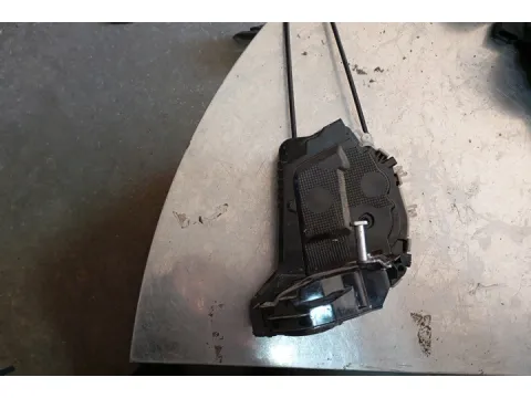 Ηλεκτρομαγνητική Κλειδαριά Πίσω Δεξιά 2pin  για TOYOTA YARIS (2015 - 2017)  - 