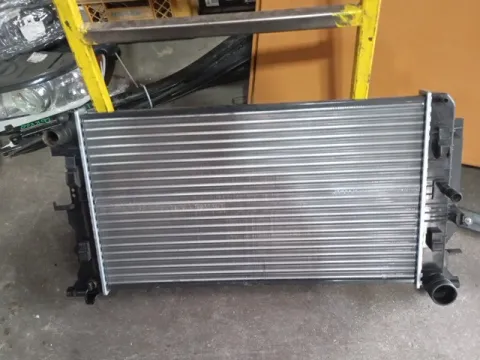 Ψυγείο Κινητήρα (Νερού) Ιμιτασιόν για MERCEDES SPRINTER (2013 - 2019) (906) Van 2150 Diesel CDI 129hp (313) *Γ*