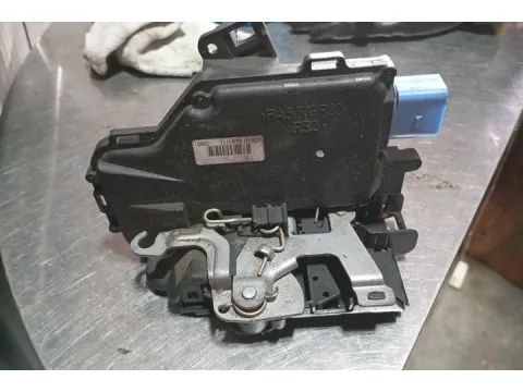 Ηλεκτρομαγνητική Κλειδαριά Πίσω Δεξιά 7pin 7L0839016D για VW GOLF (2004 - 2008) Mk5 (1K1)  - 