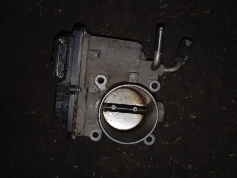 Σώμα Πεταλούδας 2203047010 για TOYOTA YARIS (2012 - 2014) ( ) 