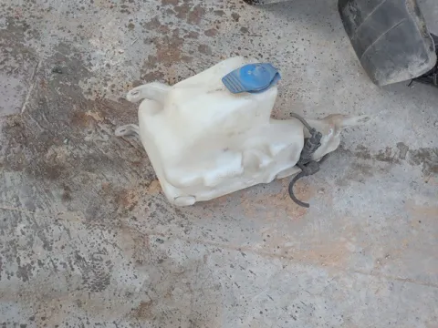 Δοχείο Υαλοκαθαριστήρων Με Μοτέρ για SEAT IBIZA (1999 - 2002) (6K) Hatchback - 5dr 