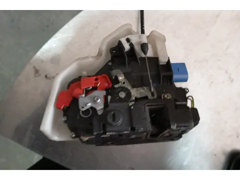 Ηλεκτρομαγνητική Κλειδαριά Πίσω Αριστερή 7pin για VW JETTA (2005 - 2011) (1K2) , GOLF (2004 - 2008) Mk5 (1K1)  - 