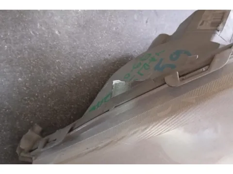 Φανάρι Εμπρός Αριστερό Σπασμένη Βάση για TOYOTA YARIS (1999 - 2002) (XP10)  - 