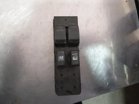 Διακόπτης Παραθύρων Κεντρικός Αριστερής 2πλός 8pin  για SUZUKI SWIFT (2006 - 2008) (RS) , (2008 - 2011) (RS) 