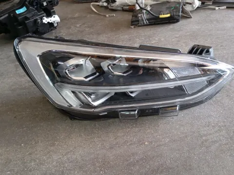 Φανάρι Εμπρός Δεξί  Full Led Ελαττωματικό Πίσω , Σπασμένη Βάση ( Καθαρό Τζάμι + Πλακέτα Full Led ) για FORD FOCUS (2018 - ) 