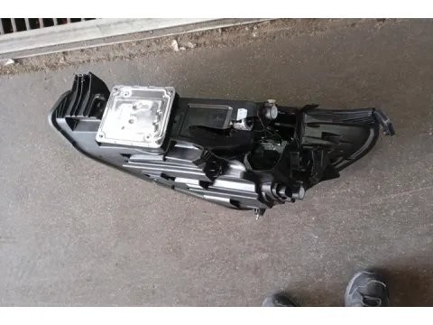 Φανάρι Εμπρός Δεξί  Full Led Ελαττωματικό Πίσω , Σπασμένη Βάση ( Καθαρό Τζάμι + Πλακέτα Full Led ) για FORD FOCUS (2018 - )  - 