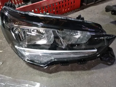 Φανάρι Εμπρός Δεξί Σπασμένη Βάση Full Led για OPEL CORSA (2019 - ) F Hatchback - 5dr 