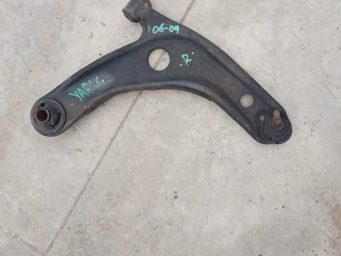 Ψαλίδι Εμπρός Δεξί για TOYOTA YARIS (2006 - 2009) (KL9) 