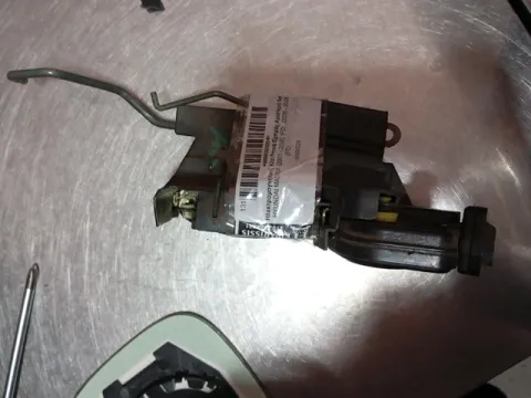 Ηλεκτρομαγνητική Κλειδαριά Εμπρός Αριστερή 5pin για HYUNDAI MATRIX (2001 - 2006) (FC) , (2006 - 2008) (FC) 