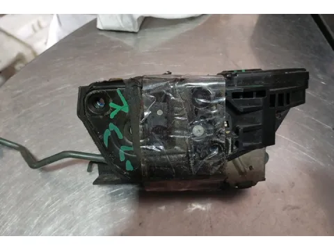 Ηλεκτρομαγνητική Κλειδαριά Εμπρός Αριστερή 5pin για HYUNDAI MATRIX (2001 - 2006) (FC) , (2006 - 2008) (FC)  - 