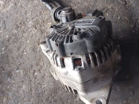 Δυναμό 373002Α010 για HYUNDAI i20 (2009 - 2011) Hatchback - 3dr 1600 D4FB Diesel 116 