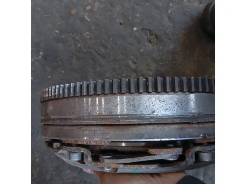 Βολάν Κινητήρα (Σφόνδυλος) για FIAT 500 (2015 - ) (X) 1.6 L Multijet II I4 (turbocharged diesel) 55260384 - 