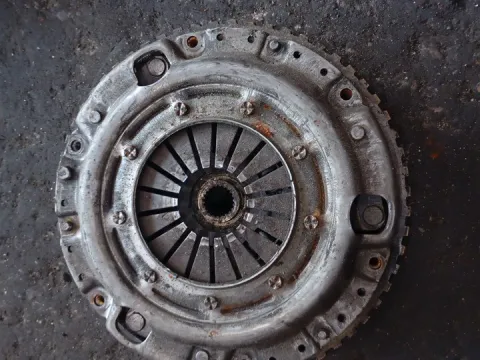 Βολάν Κινητήρα (Σφόνδυλος) για KIA SPORTAGE (1999 - 2003) (JA) 2000 (FE) petrol 128 2WD 16V 