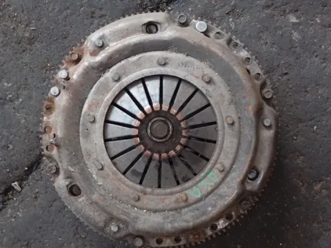 Βολάν Κινητήρα (Σφόνδυλος) για VW TRANSPORTER (2003 - 2009) (7H) (T5) 2000 (AXA) Petrol 115 