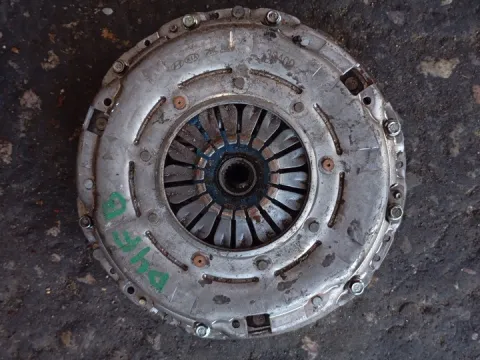 Βολάν Κινητήρα (Σφόνδυλος) για HYUNDAI i30 (2007 - 2012) (FD) 1600 D4FB Diesel 116 CRDi 