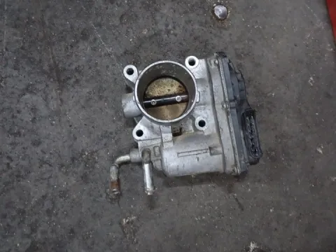 Σώμα Πεταλούδας MN158740 για MITSUBISHI COLT (2006 - 2009) (CZC) 