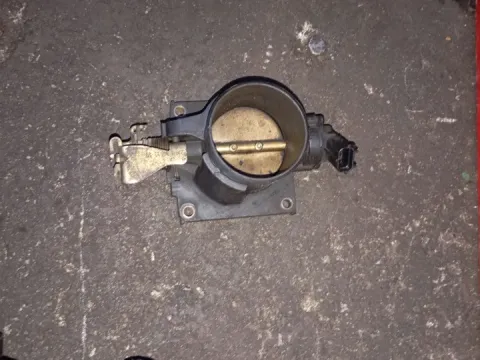 Σώμα Πεταλούδας IS7U9E927CB για MAZDA 5 (2005 - 2008) (CR19) 