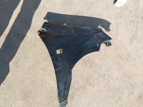 Φτερό Εμπρός Δεξιό για DAIHATSU YRV (M2) (2000 - 2005) 