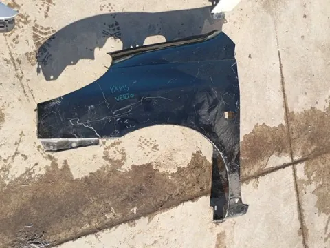 Φτερό Εμπρός Αριστερό για TOYOTA YARIS VERSO (1999 - 2002) (XP20) , (2002 - 2004) (XP20) 