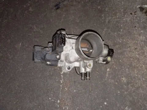 Σώμα Πεταλούδας 3515022600 για HYUNDAI ACCENT (1999 - 2002) (CG) (LC) ΤΕΛΑΡΟ 57"(πισω σκαλα)