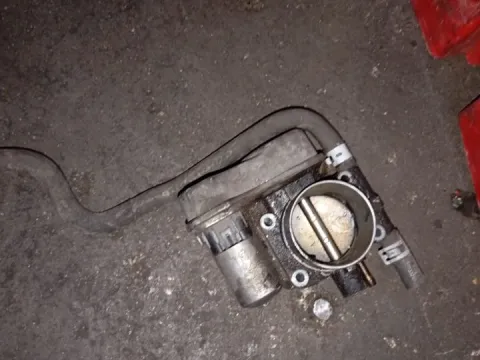 Σώμα Πεταλούδας 25177983 για OPEL CORSA (2000 - 2004) C   (30)