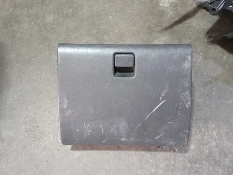 Ντουλαπάκι για TOYOTA STARLET (1990 - 1995) (EP82) *Γ*