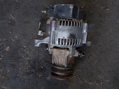 Δυναμό - Εναλλάκτης για TOYOTA HI-LUX (1992 - 1997) (YN85 -110) 2400 2L diesel 