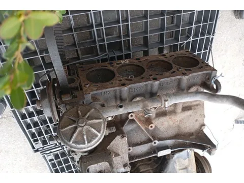 Κορμός -  Χωρίς Καπάκι ( Για Ανταλλακτικά )   για BMW 3 Series (1990 - 1995) (  164Ε1 ) 1600ΚΥΒ  (M 40 B16) Petrol  ( Νέα Γενιά ) *ΠΑΛΕΤΑ  560* - 