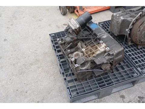 Κορμός - Χωρίς Καπάκι ( Για Ανταλλακτικά ) για VW GOLF (1998 - 2004) Mk4 (1J1) Hatchback - 3dr 1600  (AKL)  Petrol 100 ( Νέα Γενιά ) *ΠΑΛΕΤΑ 561* - 