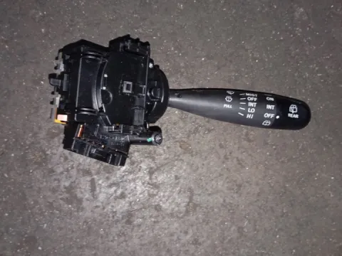 Διακόπτης Υαλοκαθαριστήρων 173647 για TOYOTA COROLLA (2002 - 2004) (E120) 