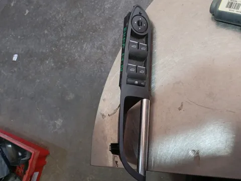 Διακόπτης Παραθύρων Κεντρικός Αριστερής 3pin  για FORD KUGA (2017 - 2019) SUV- ΕΚΤΟΣ ΔΡΟΜΟΥ - 5dr 