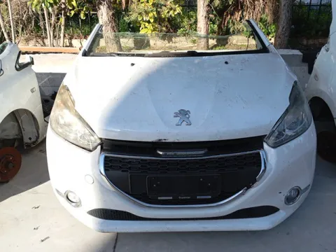 Τροπέτο Μούρη (με καπό και φτερά) Με Μηχανή και  Σασμάν για PEUGEOT 208 (2012 - 2016) *Π*