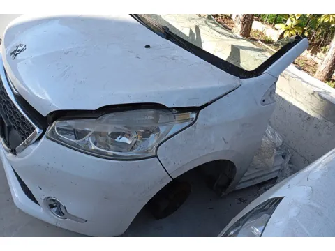 Τροπέτο Μούρη (με καπό και φτερά) Με Μηχανή και  Σασμάν για PEUGEOT 208 (2012 - 2016) *Π* - 