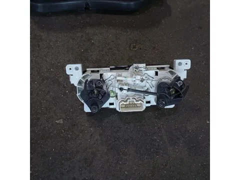 Χειριστήρια Καλοριφέρ 248102645R για DACIA SANDERO (2013 - 2016)  - 