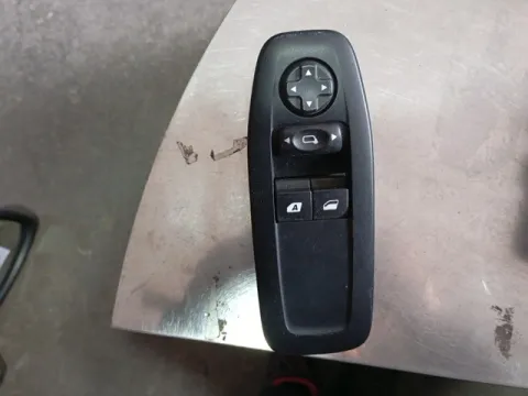Διακόπτης Παραθύρων Κεντρικός Αριστερής 2πλός 13pin για PEUGEOT 208 (2012 - 2016) ( ) Hatchback - 5dr 