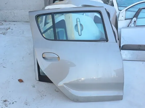Πόρτα Πίσω Δεξιά για DACIA SANDERO (2013 - 2016) , (2016 - 2020) *Γ*
