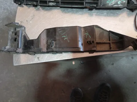 Βάση Προφυλακτήρα Εμπρός Πλαϊνή Αριστερή 7173263J0 για SUZUKI SWIFT (2008 - 2011) (RS) , (2006 - 2008) (RS) 