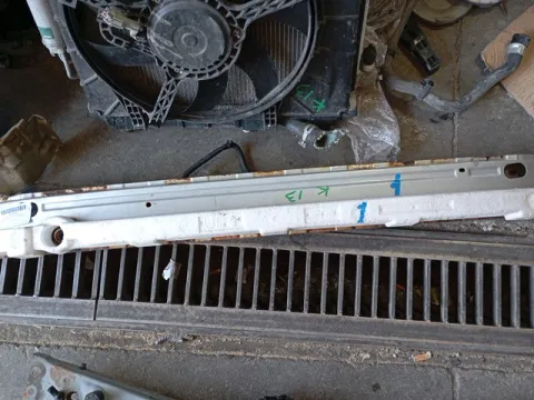 Τραβέρσα Προφυλακτήρα Εμπρός για NISSAN MICRA (2011 - 2013) (K13) Hatchback - 5dr 