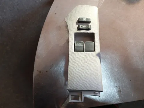 Διακόπτης Παραθύρων Κεντρικός Αριστερής 10pin για TOYOTA YARIS (2006 - 2009) (KL9) , (2009 - 2012) (XP90) 