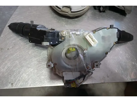 Διακόπτης Φώτων-Φλάς - Ροζέτα  για NISSAN MICRA (2005 - 2011) (K12)  - 