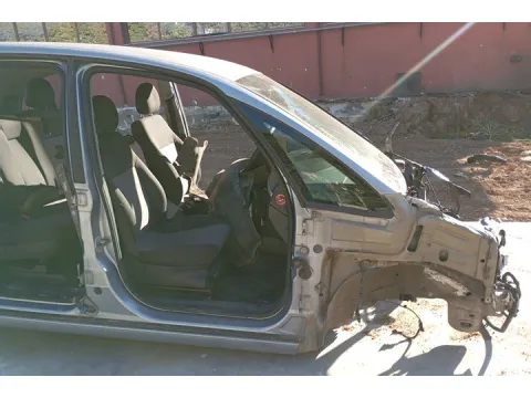 Τροπέτο Εμπρός - Τροπέτο Πίσω   Ολόκληρο Αυτοκίνητο Με Ουρανό και Άξονα  Δισκόφρενα 185/60R15 Ζαντολάστιχο  για OPEL MERIVA (2003 - 2007) MPV - ΠΟΛΥΜΟΡΦΙΚΑ - 5dr 1700 (Z 17 DTH) Diesel 100 *ΔΒ* - 