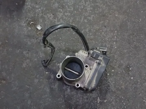 Σώμα Πεταλούδας 03C133062C για VW CADDY (2004 - 2010) (2KA - 2KH) 