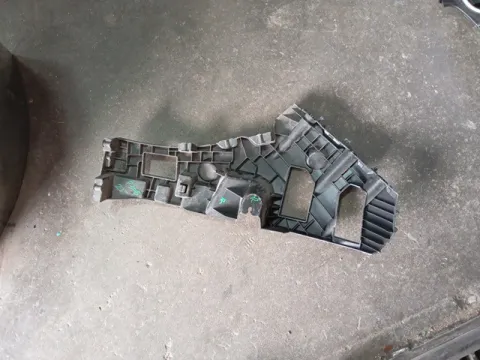 Βάση Προφυλακτήρα Πίσω Πλαϊνή Δεξιά 9835421980 για PEUGEOT 308 (2021 - ) 