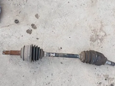 Ημιαξόνιο Εμπρός Αριστερό για TOYOTA YARIS (2015 - 2017) 1400 (1ND) Turbo Diesel D-4D 90hp 