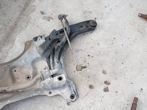 Ψαλίδι Εμπρός Δεξί για TOYOTA YARIS (2015 - 2017) 1400 (1ND) Turbo Diesel D-4D 90hp *ΔΒ*