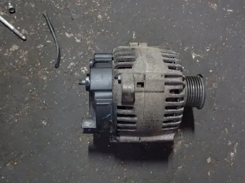 Δυναμό - Εναλλάκτης 8200290215 για RENAULT MEGANE (2002 - 2005) (LM) (KM) (EM) (CM) 