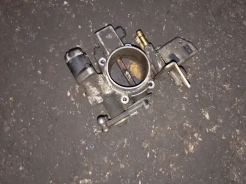 Σώμα Πεταλούδας 90529710 για TOYOTA COROLLA (2004 - 2007) (E120) 