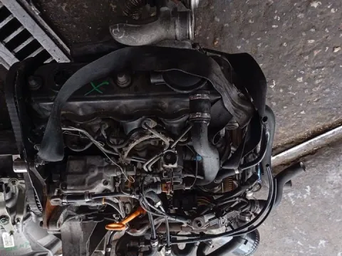 Κινητήρας Κορμός - Καπάκι AFN για VW GOLF (1998 - 2004) Mk4 (1J1) 1900 (AFN) Diesel 110 TDI 