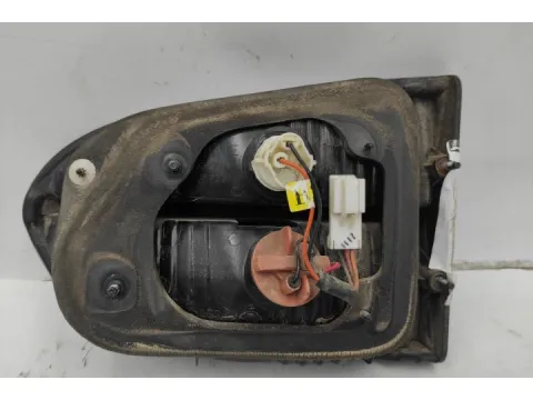 Φανάρι Πίσω Αριστερό Καπού για HYUNDAI H-1 STAREX (2001 - 2007) - 